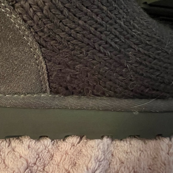 UGG brown sweater style - Picture 8 of 8